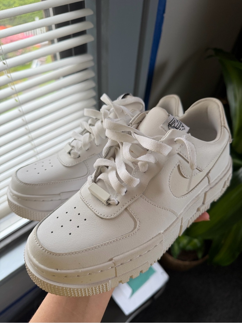 Nike Air Force 1 Pixel Women’s Size 7.5 Triple White